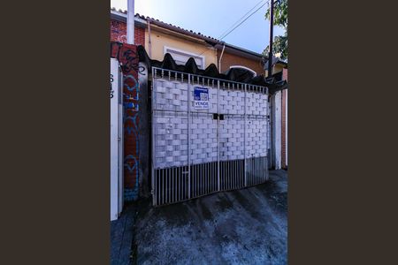 Fachada de casa à venda com 3 quartos, 80m² em Vila Bertioga, São Paulo