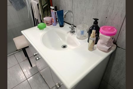Casa para alugar com 180m², 4 quartos e 2 vagas Casa para alugar com 180m², 4 quartos e 2 vagasBanheiro social