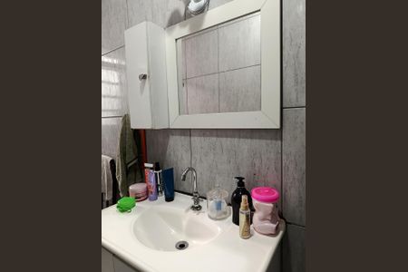 Casa para alugar com 180m², 4 quartos e 2 vagas Casa para alugar com 180m², 4 quartos e 2 vagasBanheiro social