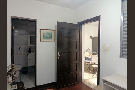 Casa para alugar com 180m², 4 quartos e 2 vagas Casa para alugar com 180m², 4 quartos e 2 vagasSuíte 1