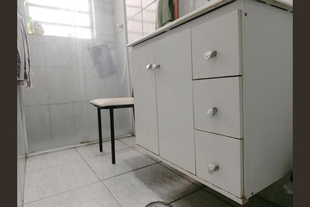 Banheiro social de casa para alugar com 4 quartos, 180m² em Pinheiros, São Paulo