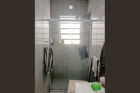 Casa para alugar com 180m², 4 quartos e 2 vagas Casa para alugar com 180m², 4 quartos e 2 vagasBanheiro social