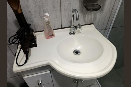 Casa para alugar com 180m², 4 quartos e 2 vagas Casa para alugar com 180m², 4 quartos e 2 vagasBanheiro da suíte 1