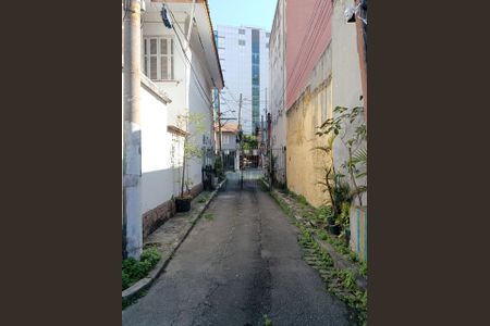 Casa para alugar com 180m², 4 quartos e 2 vagas Casa para alugar com 180m², 4 quartos e 2 vagasEntrada da viela