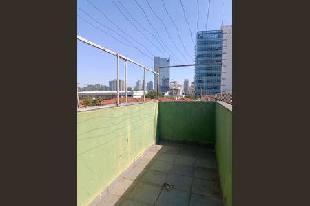 Casa para alugar com 180m², 4 quartos e 2 vagas Casa para alugar com 180m², 4 quartos e 2 vagasVaranda