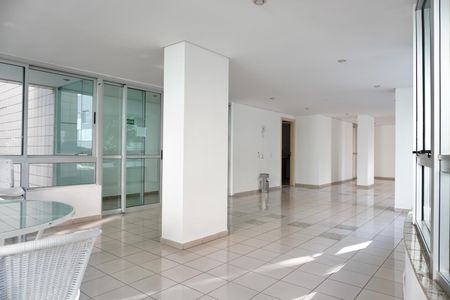 Apartamento para alugar com 53m², 2 quartos e 1 vaga Apartamento para alugar com 53m², 2 quartos e 1 vagaÁrea comum - Salão de festas