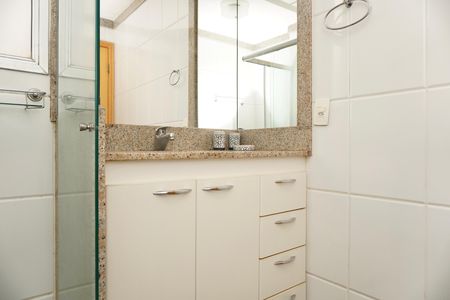 Apartamento para alugar com 53m², 2 quartos e 1 vaga Apartamento para alugar com 53m², 2 quartos e 1 vagaBanheiro