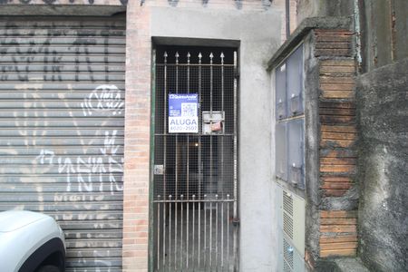 Fachada de casa para alugar com 1 quarto, 35m² em Jardim Varginha, São Paulo