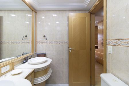 Apartamento à venda com 126m², 3 quartos e 3 vagasBanheiro
