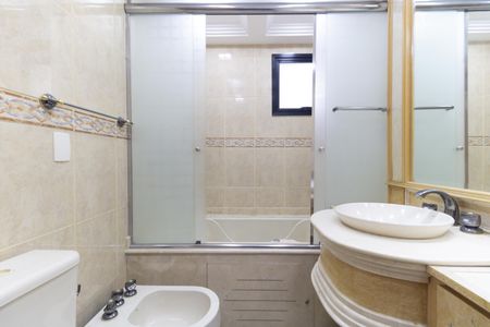 Apartamento à venda com 126m², 3 quartos e 3 vagasBanheiro da Suíte 