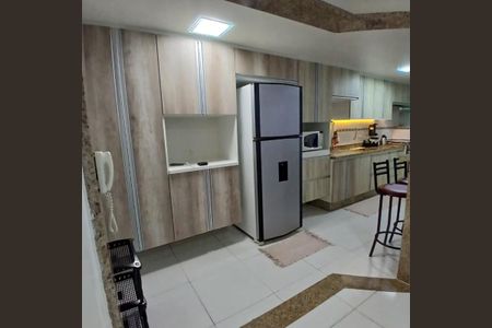 Cozinha de apartamento para alugar com 2 quartos, 80m² em Aviação, Praia Grande