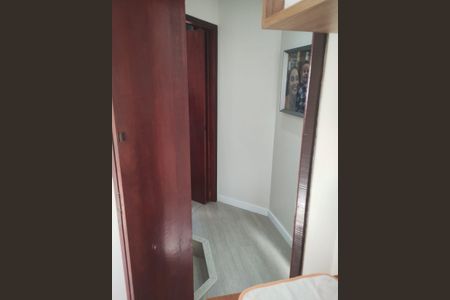 Casa de condomínio à venda com 50m², 2 quartos e 1 vaga Casa de condomínio à venda com 50m², 2 quartos e 1 vagaCorredor