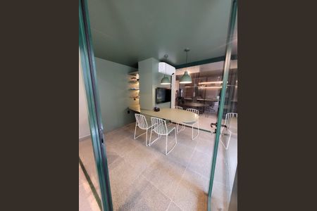 Apartamento à venda com 126m², 3 quartos e 2 vagas Apartamento à venda com 126m², 3 quartos e 2 vagasCoworking