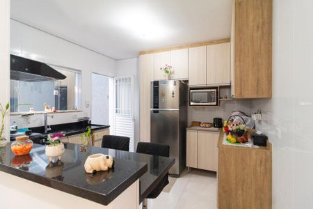 Casa de condomínio à venda com 64m², 2 quartos e 3 vagas Casa de condomínio à venda com 64m², 2 quartos e 3 vagasCozinha