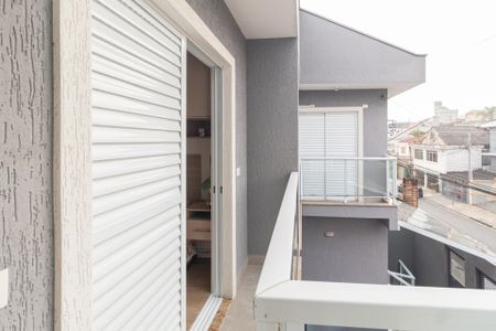 Casa de condomínio à venda com 64m², 2 quartos e 3 vagas Casa de condomínio à venda com 64m², 2 quartos e 3 vagasSacada