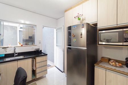 Casa de condomínio à venda com 64m², 2 quartos e 3 vagas Casa de condomínio à venda com 64m², 2 quartos e 3 vagasCozinha