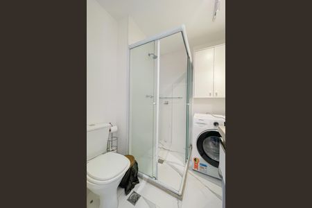Banheiro de apartamento para alugar com 2 quartos, 50m² em City Bussocaba, Osasco