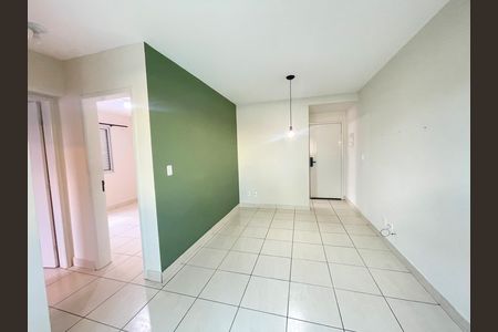 Sala de apartamento à venda com 2 quartos, 60m² em Santa Monica, Belo Horizonte