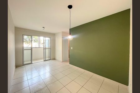 Sala de apartamento à venda com 2 quartos, 60m² em Santa Monica, Belo Horizonte