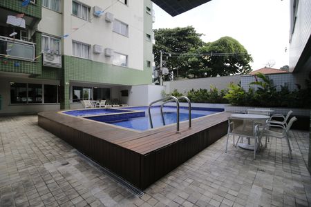 Apartamento à venda com 67m², 2 quartos e 1 vagaÁrea comum - Piscina