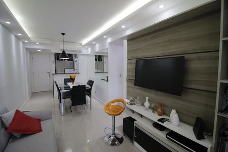 Apartamento à venda com 67m², 2 quartos e 1 vagaSala