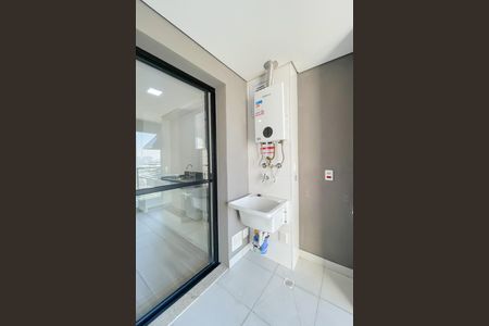 Área de Serviço de apartamento para alugar com 2 quartos, 50m² em Centro, Osasco