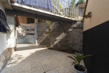 Área externa de casa para alugar com 1 quarto, 76m² em Lindo Parque, São Gonçalo