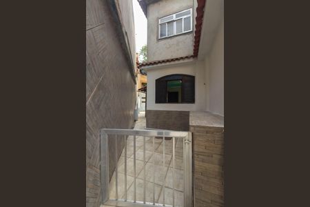 Área externa de casa para alugar com 1 quarto, 76m² em Lindo Parque, São Gonçalo
