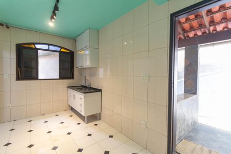 Cozinha de casa para alugar com 1 quarto, 76m² em Lindo Parque, São Gonçalo
