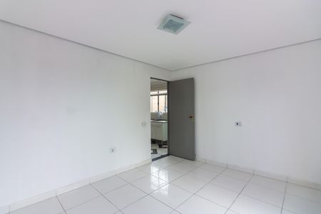 Casa para alugar com 75m², 2 quartos e 2 vagas Casa para alugar com 75m², 2 quartos e 2 vagasQuarto 2