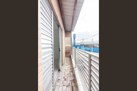 Casa para alugar com 75m², 2 quartos e 2 vagas Casa para alugar com 75m², 2 quartos e 2 vagasSacada