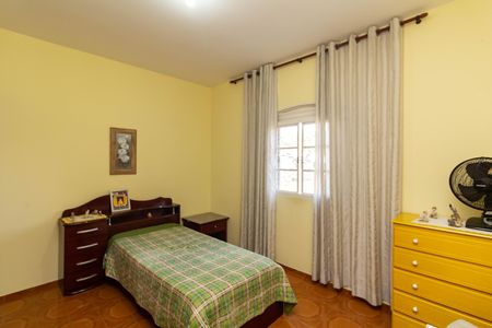 Casa para alugar com 300m², 3 quartos e 3 vagas Casa para alugar com 300m², 3 quartos e 3 vagasQuarto 3
