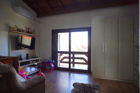 Sala  de casa à venda com 2 quartos, 200m² em Partenon, Porto Alegre