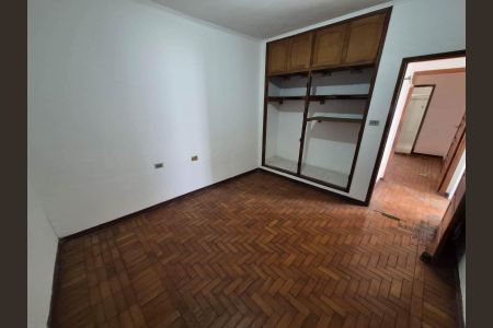 Casa para alugar com 200m², 3 quartos e 4 vagas Casa para alugar com 200m², 3 quartos e 4 vagasQUARTO 1