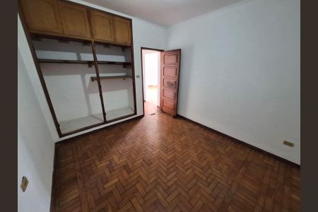 Casa para alugar com 200m², 3 quartos e 4 vagas Casa para alugar com 200m², 3 quartos e 4 vagasQUARTO 1