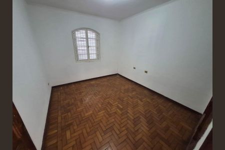 Casa para alugar com 200m², 3 quartos e 4 vagas Casa para alugar com 200m², 3 quartos e 4 vagasQUARTO 1
