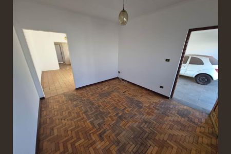 Casa para alugar com 200m², 3 quartos e 4 vagas Casa para alugar com 200m², 3 quartos e 4 vagasSALA