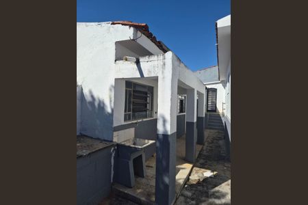 ÁREA EXTERNA EDICULA FUNDOS de casa para alugar com 3 quartos, 200m² em Jardim Quarto Centenário, Campinas