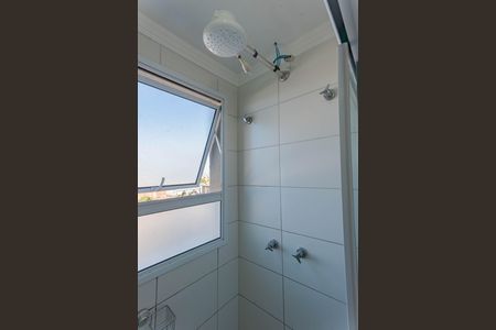 Banheiro de apartamento à venda com 2 quartos, 52m² em Jardim Nova Europa, Campinas