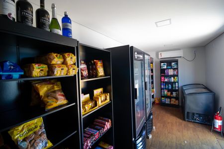 Apartamento para alugar com 49m², 2 quartos e 1 vaga Apartamento para alugar com 49m², 2 quartos e 1 vagaÁrea comum - Mini mercado