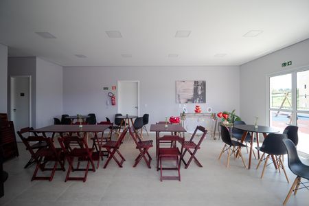 Apartamento para alugar com 49m², 2 quartos e 1 vaga Apartamento para alugar com 49m², 2 quartos e 1 vagaÁrea comum - Salão de festas