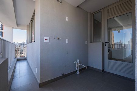 Apartamento à venda com 126m², 3 quartos e 2 vagas Apartamento à venda com 126m², 3 quartos e 2 vagasLavanderia