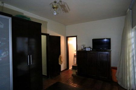 Casa para alugar com 300m², 3 quartos e 1 vaga Casa para alugar com 300m², 3 quartos e 1 vagaSuíte