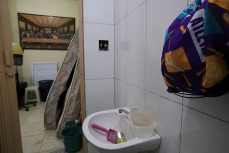 Casa para alugar com 300m², 3 quartos e 1 vaga Casa para alugar com 300m², 3 quartos e 1 vagaBanheiro Social