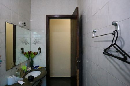 Casa para alugar com 300m², 3 quartos e 1 vaga Casa para alugar com 300m², 3 quartos e 1 vagaBanheiro