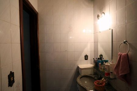 Casa para alugar com 300m², 3 quartos e 1 vaga Casa para alugar com 300m², 3 quartos e 1 vagaBanheiro da Suíte