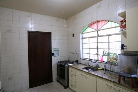 Casa para alugar com 300m², 3 quartos e 1 vaga Casa para alugar com 300m², 3 quartos e 1 vagaCozinha