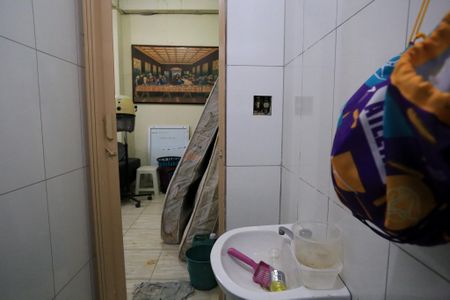Casa para alugar com 300m², 3 quartos e 1 vaga Casa para alugar com 300m², 3 quartos e 1 vagaBanheiro Social