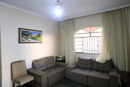 Casa para alugar com 3 quartos, 300m² em Ipiranga, Belo Horizonte