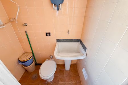 Apartamento à venda com 96m², 3 quartos e 2 vagasBanheiro de Serviço